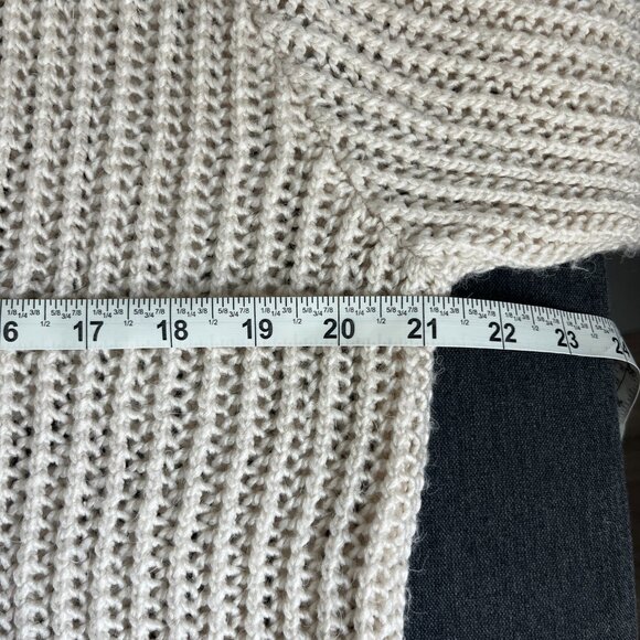 Zara V-Neck Pullover - Picture 6 of 7